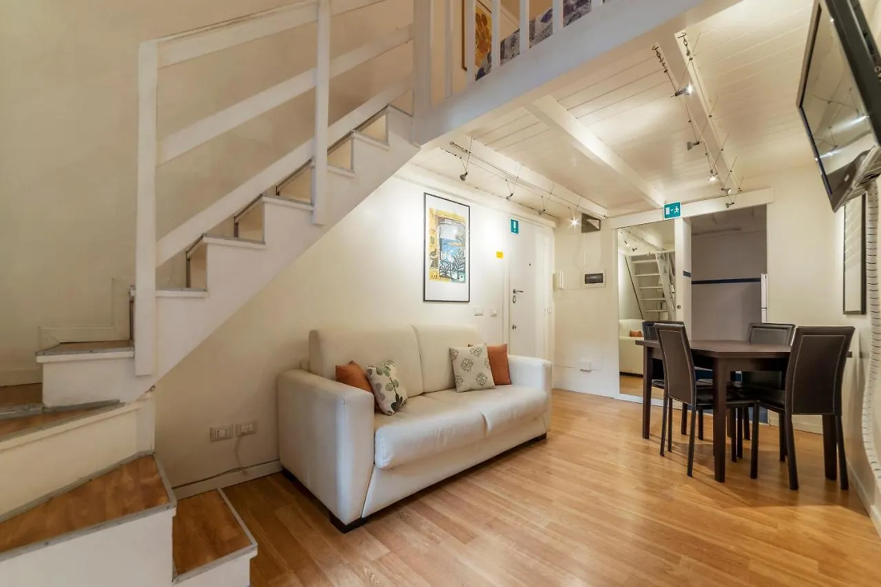 Parlamento Modern Apartment Rome