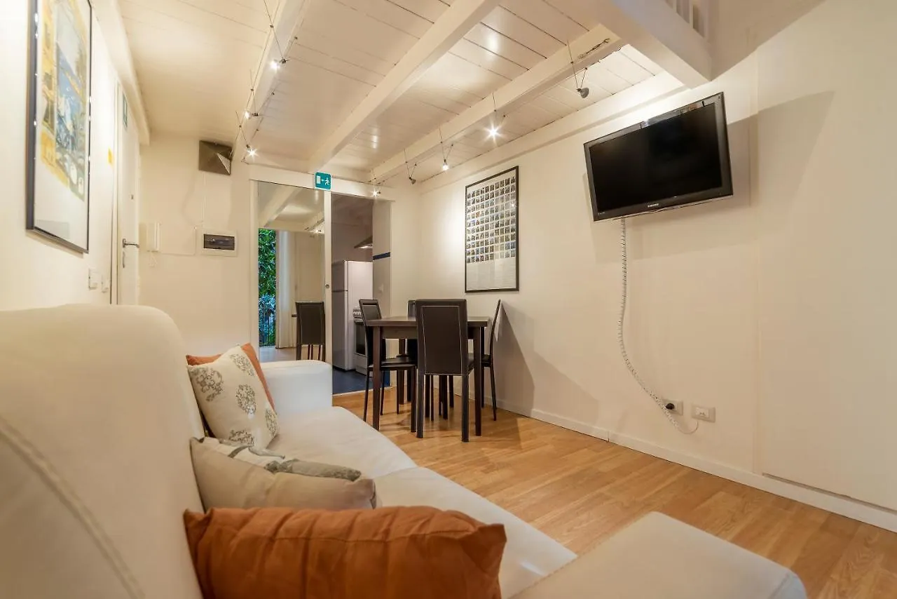 Parlamento Modern Apartment Rome