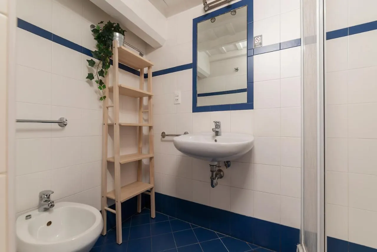 Parlamento Modern Apartment Rome Italy