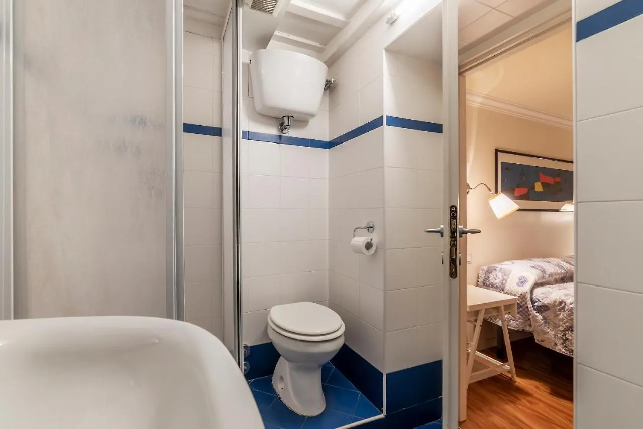 Parlamento Modern Apartment Rome Italy